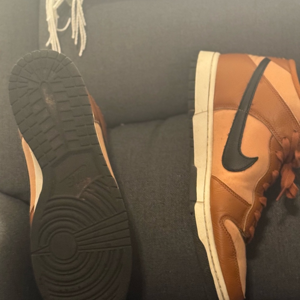 Men’s Nike Dunk Mid- Amber - Picture 7 of 8